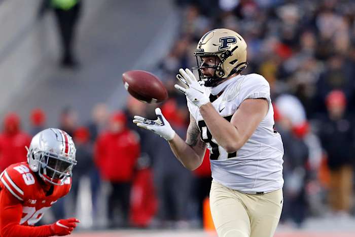 Purdue Boilermakers tight end Payne Durham (87) makes the catch during the second quarter against the Ohio State Buckeyes at Ohio Stadium.